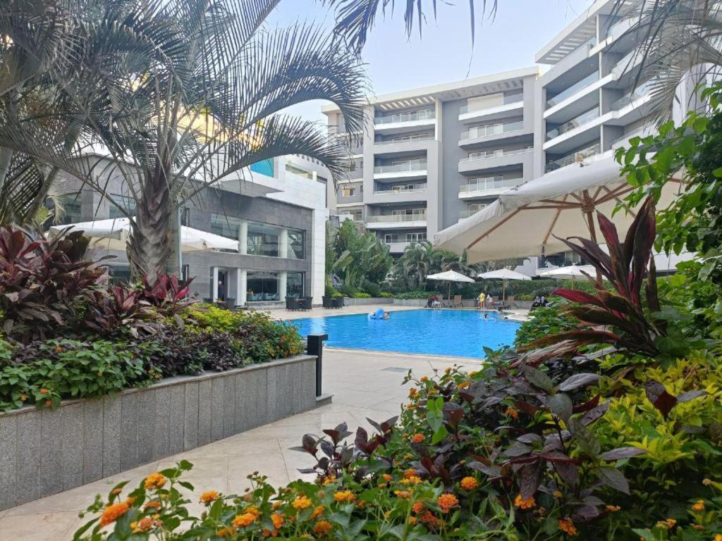 Parkside Boutique 3 Bbr Serviced Apartment - Ocean Blue - Near Airport Каир Экстерьер фото